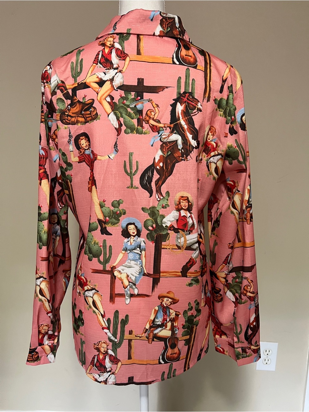 Women’s Pink Western Print Button-Down Shirt - Rodeo Motif - Picture 4 of 5